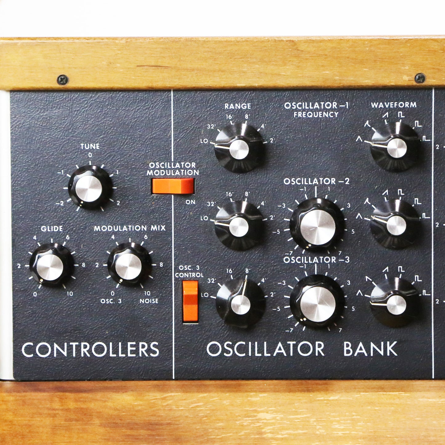 1974 Moog MiniMoog Model D Vintage Analog Synthesizer Keyboard